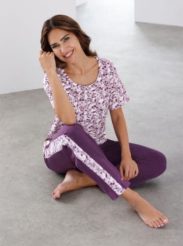 Sieh an! Schlafanzug in flieder-traube-bedruckt