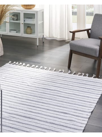 Beliani Geflochtener Teppich BADEMLI in Weiß/Grau - (W) 140 x (H) 1 x (L) 200 cm