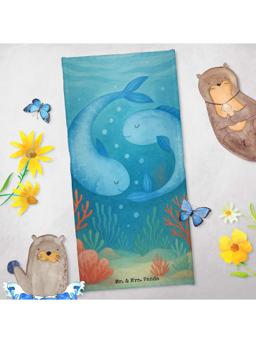 Mr. & Mrs. Panda Strandtuch Sternzeichen Fische Design ohne Spruch in Weiß