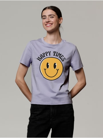 wat? Apparel T-Shirt Happy times smiley emoji in Lavender