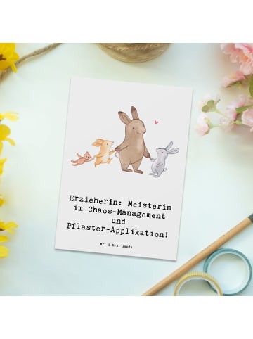 Mr. & Mrs. Panda Ansichtskarte Erzieherin Chaos-Management mit S... in Weiß