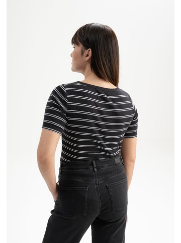 MELA Ripp T-Shirt JASLEEN