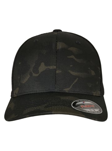  Flexfit Trucker in multicam black