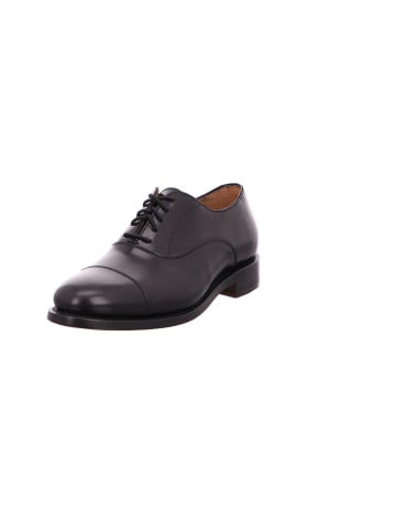 Schnürschuh in schwarz
