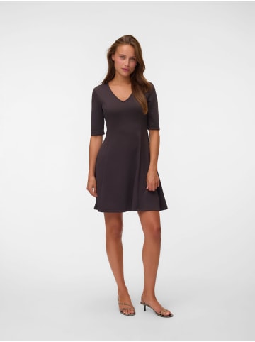 Vero Moda Kleid in Chocolate Torte 1