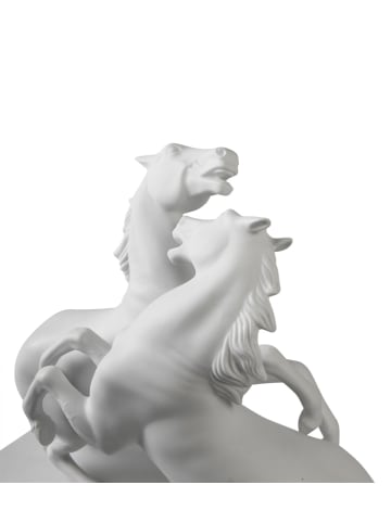 Goebel Dekofigur Pferde Artiste er Alegria Studio 8 Chevaux 32 cm weiß in weiß