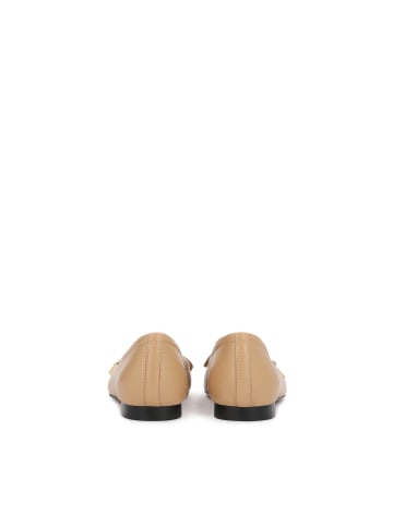 Kazar Pumps in Beige