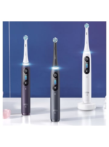 Oral-B Elektrische Zahnbürste "iO Series 8 + Reiseetui" in Schwarz