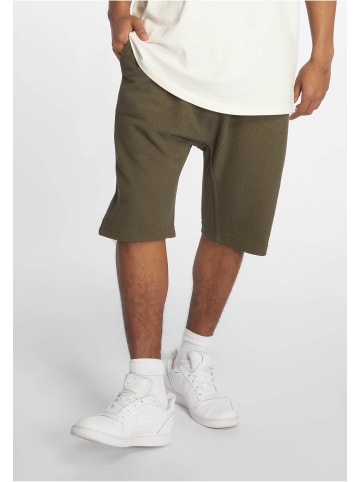 DEF Shorts in grün