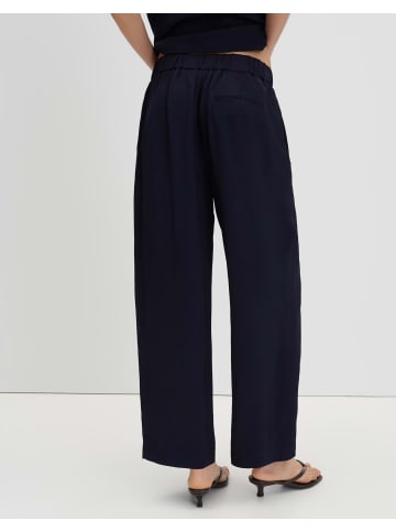 someday. Cisilia pure Bundfaltenhose in True Navy