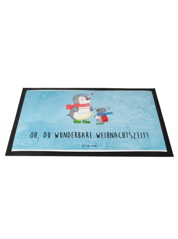 Mr. & Mrs. Panda Outdoormatte Smörle Winterzeit mit Spruch in Eisblau