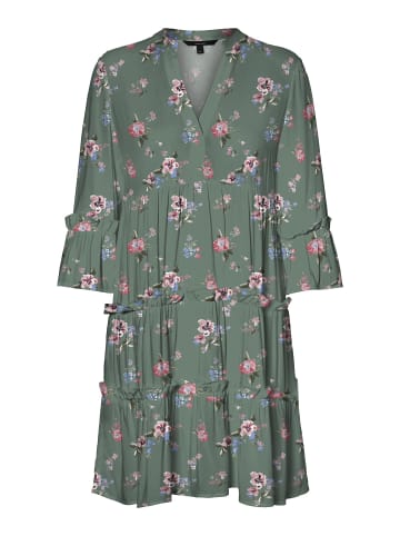 Vero Moda Kleid in Laurel Wreath 1