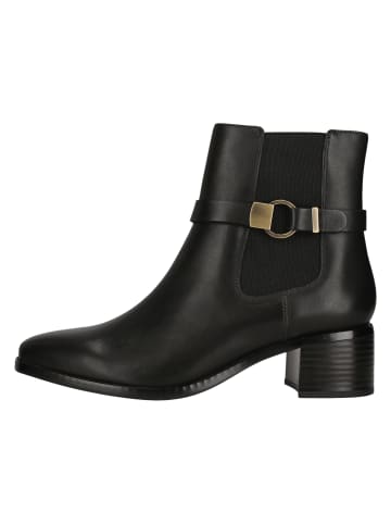 Clarks Ankle Boots Wreen Buckle in 1216 Black Leather