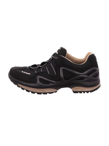 LOWA Wander- & Bergschuhe in Schwarz