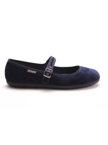 Victoria Janes Oda in Marine
