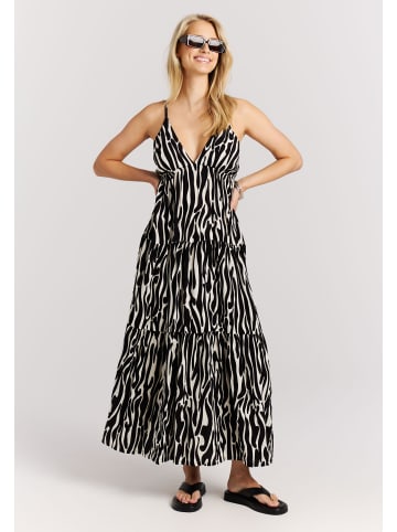 Protest " PRTCila in Canvasoffwhite