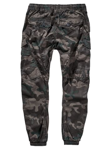 Brandit Hosen in dark camo