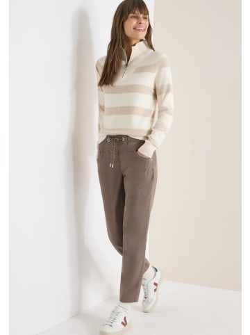 Cecil Hose in coffee taupe