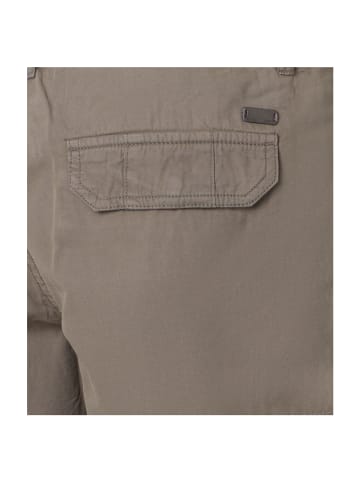 CASAMODA Short in Grün