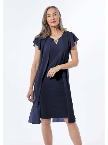 GOLDNER Kurzgröße:  Etuikleid mit Chiffonüberwurf in marine