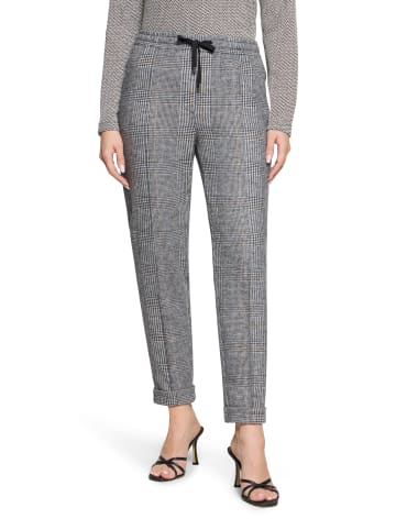 BETTY & CO Karo-Hose mit Bindegürtel in Black/Camel