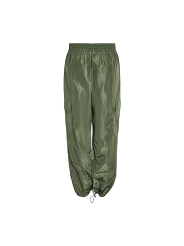 Noisy may Hose in kombu green