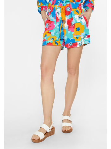 Usha Shorts in multicolor green