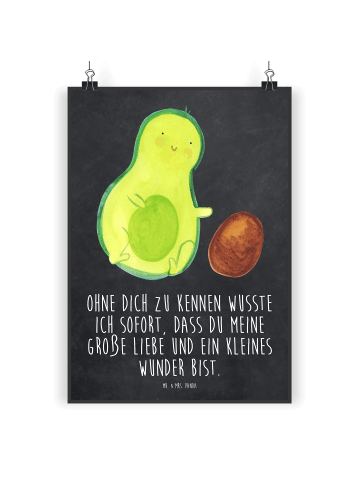 Mr. & Mrs. Panda Poster Avocado Kern rollt mit Spruch in Kreidetafel