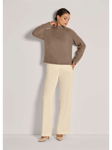 MADELEINE Moderner Glattstrickpullover mit Stehkragen in berber / melange