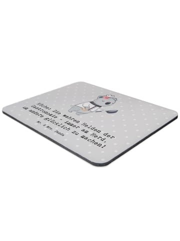 Mr. & Mrs. Panda Maus Pad Koch Helden mit Spruch in Grau Pastell