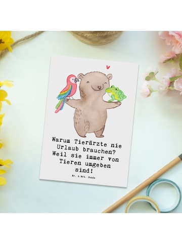 Mr. & Mrs. Panda Postkarte Tierarzt Freude mit Spruch in Weiß