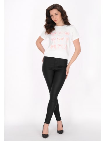 faina Women T-Shirt in white