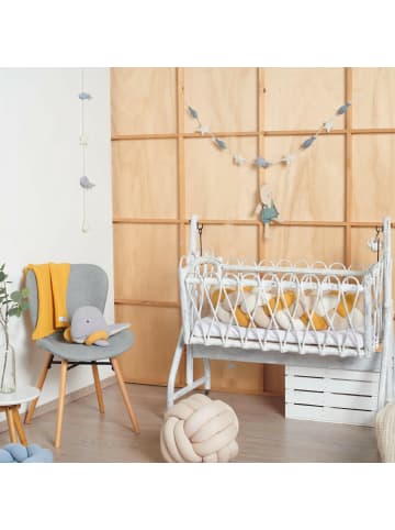 nordic coast company Wandgirlande Musselin Wal Mobile hängend