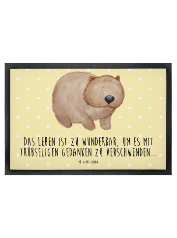 Mr. & Mrs. Panda Fußmatte Wombat mit Spruch in Gelb Pastell