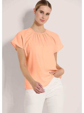 MADELEINE Sommerliches Freizeitshirt mit Falten in pfirsich