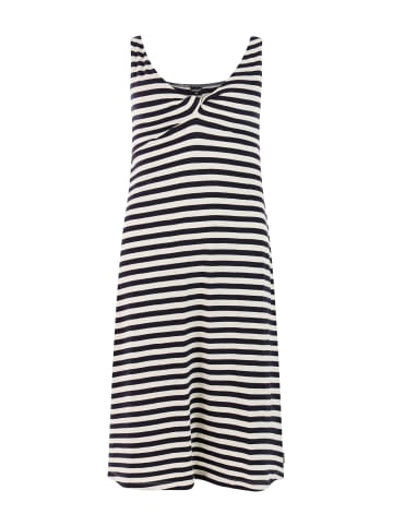 Protest " PRTArlene in Kitoffwhite