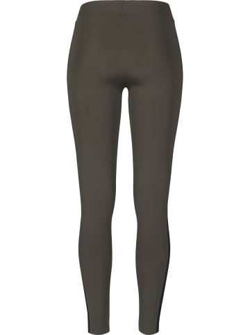 Urban Classics Leggings in darkolive/blackcamo