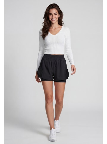 faina Women Shorts in Black