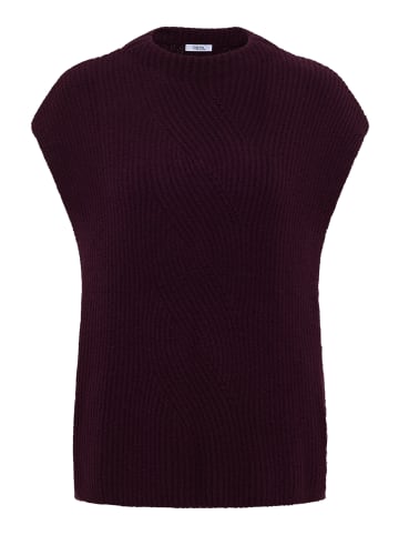 Cecil Cosy cable mix Vest in Eggplant Red