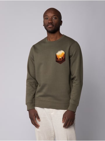 wat? Apparel Sweatshirt Hiking in the mountains in Khaki