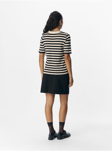 Object T-Shirt in Sandshell 1