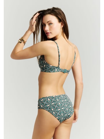 Protest " MIXAdair in Laurelgreen