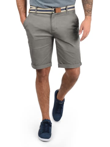 !SOLID Chinoshorts in grau