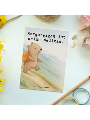 Mr. & Mrs. Panda Grußkarte Bär Bergsteigen Design mit Spruch in Weiß