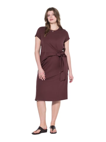 Studio Untold Midikleid in schokolade