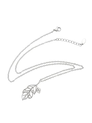 faina Women Chain Necklace With Leaf Pendant in Silver