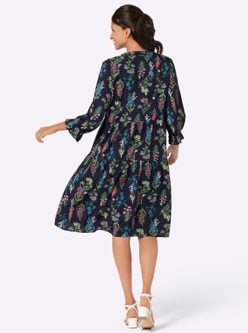 Sieh an! Stufenkleid in marine-altrosa-bedruckt