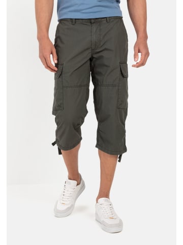 Camel Active Regular Fit 3/4 Cargo Shorts in Dunkelgrün