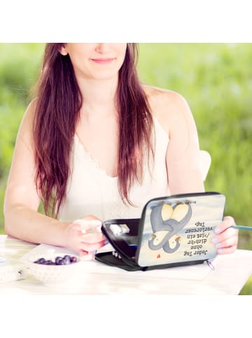 Mr. & Mrs. Panda Stifteetui Pinguine Kuscheln Design mit Spruch in Weiß