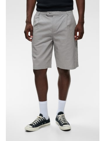 Matinique Shorts MAPierre Relaxed fit in Mist Grey